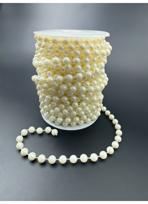 Перлини 8 мм, 15м. Колір айворі.