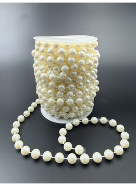 Перлини 10 мм, 10м. Колір айворі.