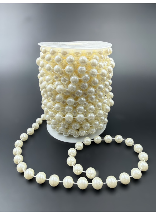 Перлини 10 мм, 10м. Колір айворі.