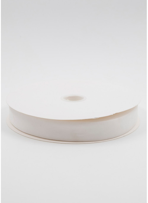Стрічка оксамитова, 2,5 см, Біла. 22,8 м.